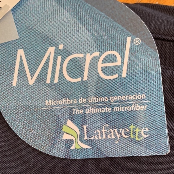 Bette & court shorts NWT. Long athletic wear shorts with belt loops zipper front - Picture 7 of 14